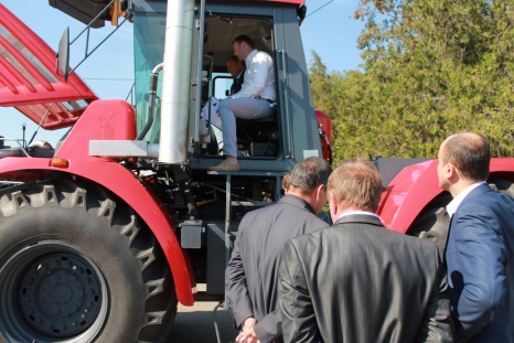 Трактор «Кировец»: новый, современный, производительный 